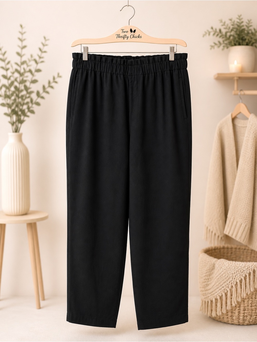 Ann Taylor Black Pull On Pants | Large Petite | GUC